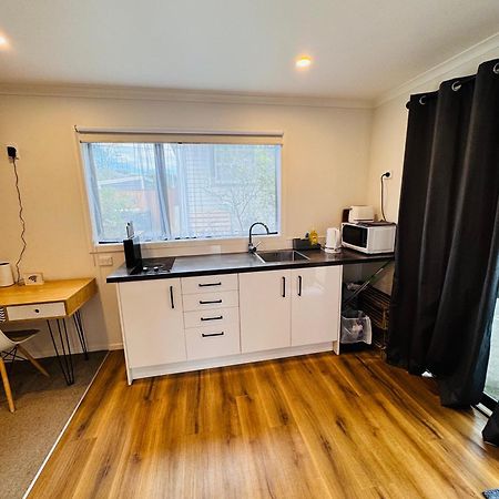 Modern 1 Bedroom Guest House 어퍼 허트 외부 사진