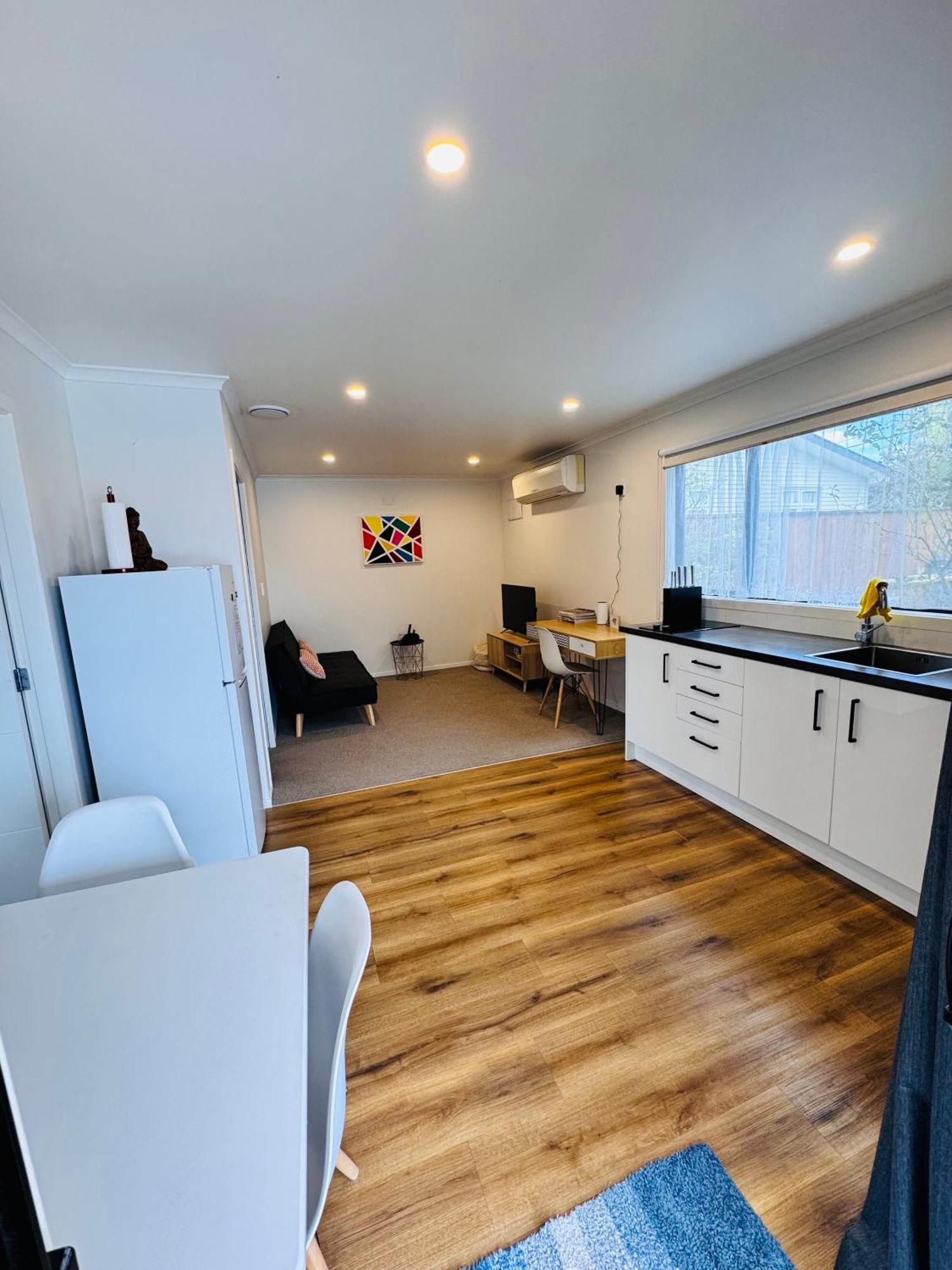 Modern 1 Bedroom Guest House 어퍼 허트 외부 사진